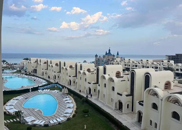 للأجانب فقط Peaks-gravity Sea View Pool View Just For Foreigners *