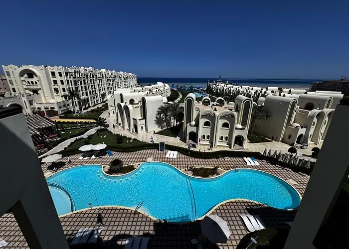 للأجانب فقط Peaks-gravity Sea View Pool View Just For Foreigners דירה
