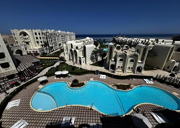 للأجانب فقط Peaks-gravity Sea View Pool View Just For Foreigners