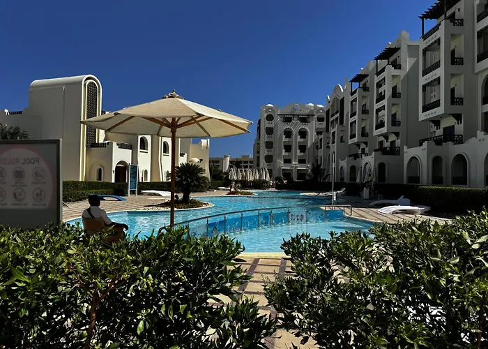 للأجانب فقط Peaks-gravity Sea View Pool View Just For Foreigners *