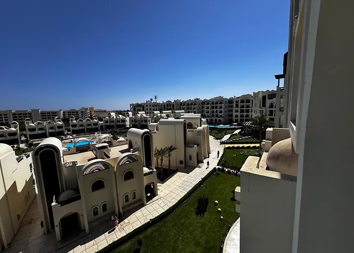 للأجانب فقط Peaks-gravity Sea View Pool View Just For Foreigners *